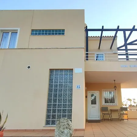 Miradouro Villa *